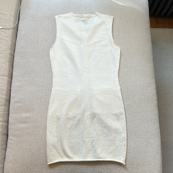 LIONESS Court Dress - Picture 7 of 7